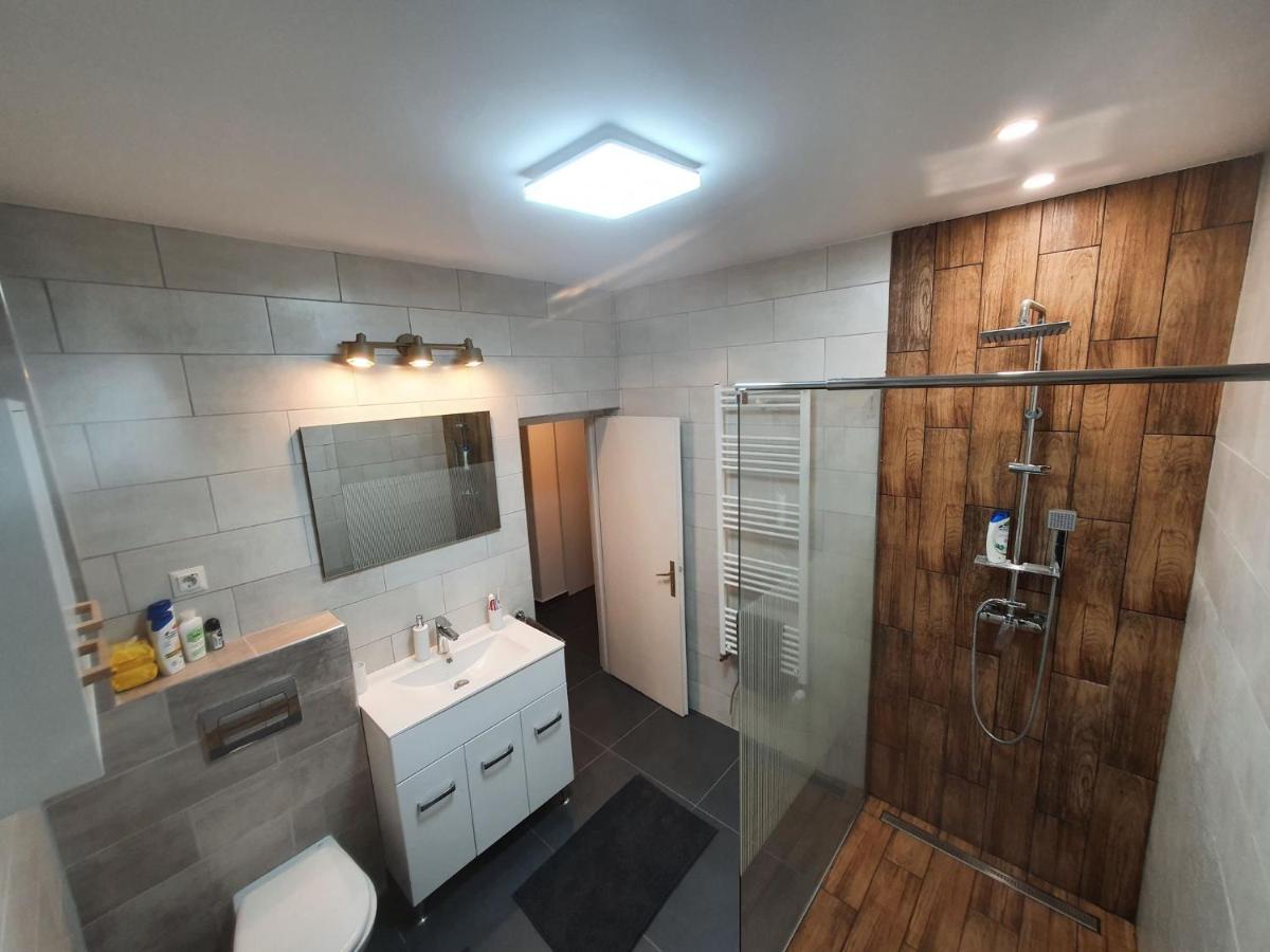 Andrea apartman Sfântu-Gheorghe Exterior foto